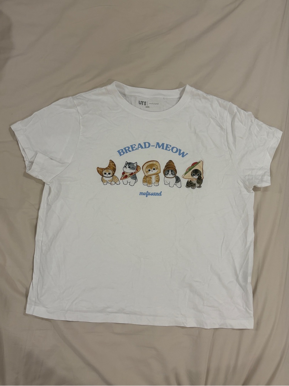 UNIQLO UT x Mofusand “Bread-Meow” Cat Graphic T-Shirt – Women’s XL